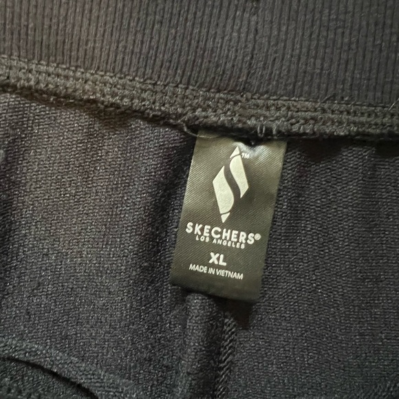 Sketchers black joggers with drawstring size XL (SKU K 133) - Picture 3 of 9